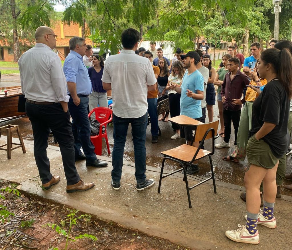 Gobierno busca diálogo con estudiantes de la UNA sobre Arancel Cero - El  Trueno