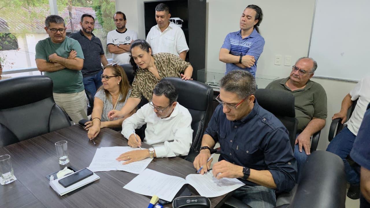 Levantan paro de buses tras acuerdo entre Gobierno y transportistas ...